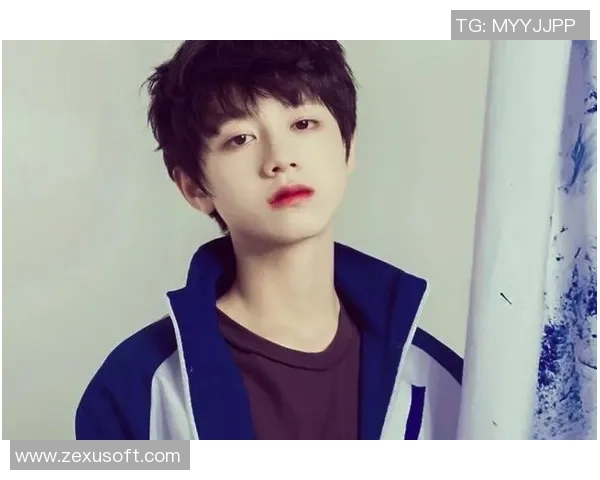 他从默默无闻到足球明星的蜕变之路与奋斗故事 他从默默无闻到足球明星的蜕变之路与奋斗故事